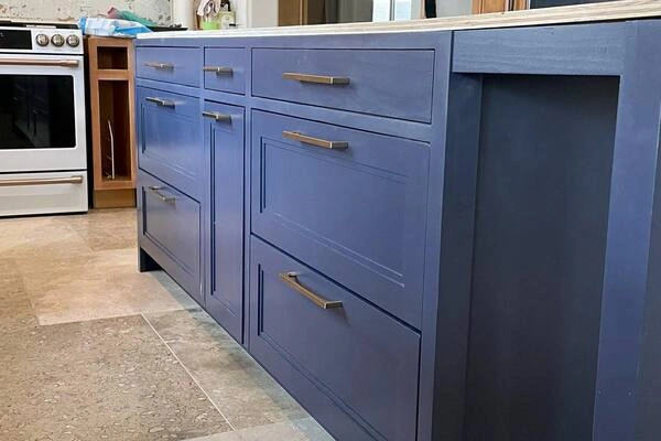Leonel's Custom Cabinet & Woodwork's other services